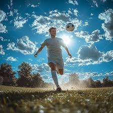 意媒：因机场跑道结冰，尤文全队与远征球迷被困挪威